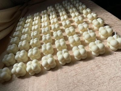 12 pecies of Candles