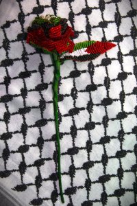 ورود صنع يدوي  - بأسلاك النحاس